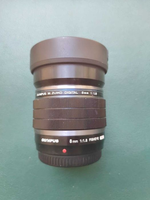 Olympus M.Zuiko Digital ED 8mm f/1.8 Fisheye PRO MFT + cutie