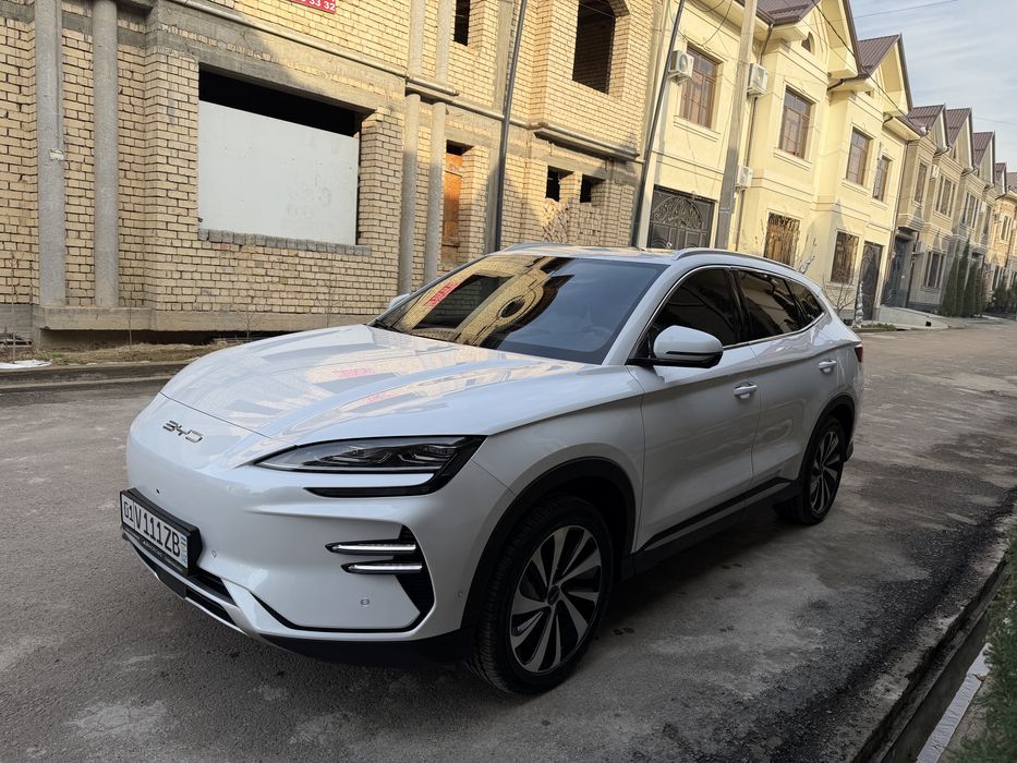 BYD champion 605 Honor pozitsa Toshken shaharga nasiya savdoga berilad