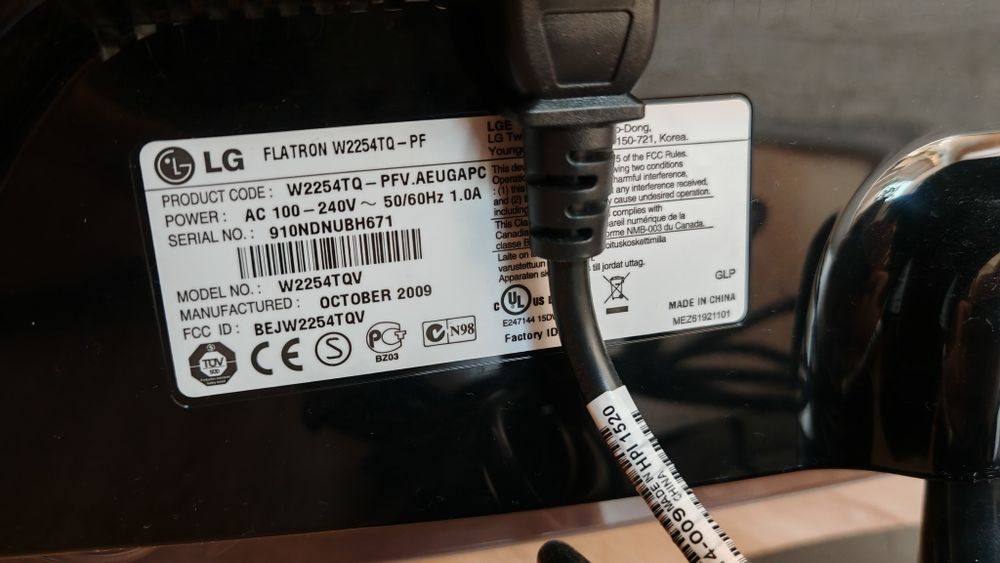 Монитор Lg 22 дюйма