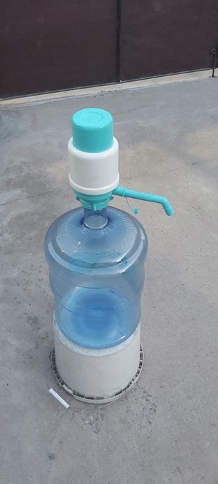 Диспансер для воды