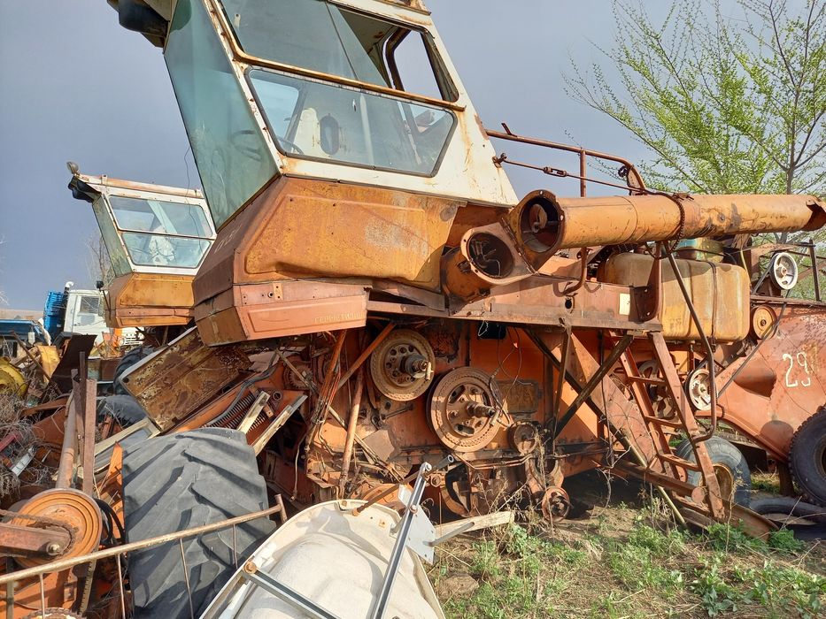 Комбайн сатылады