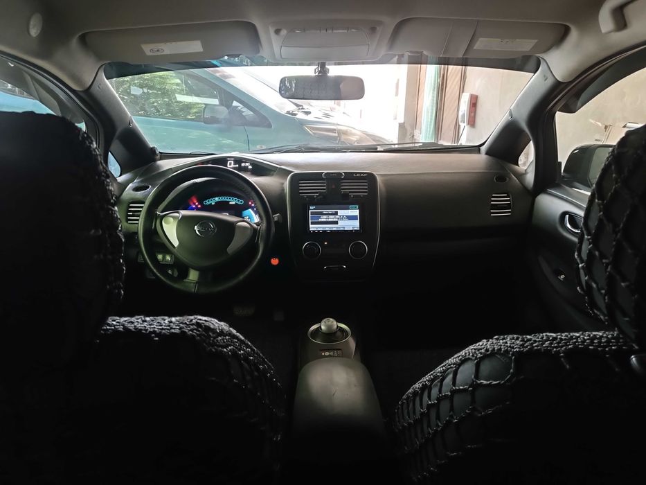 Электромобиль Nissan Leaf 2013