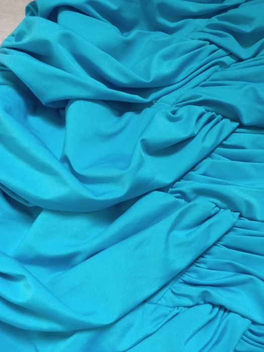 Продам новое платье