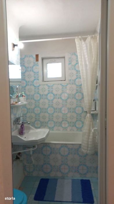 Apartament 4 camere, balcon, Ploiești