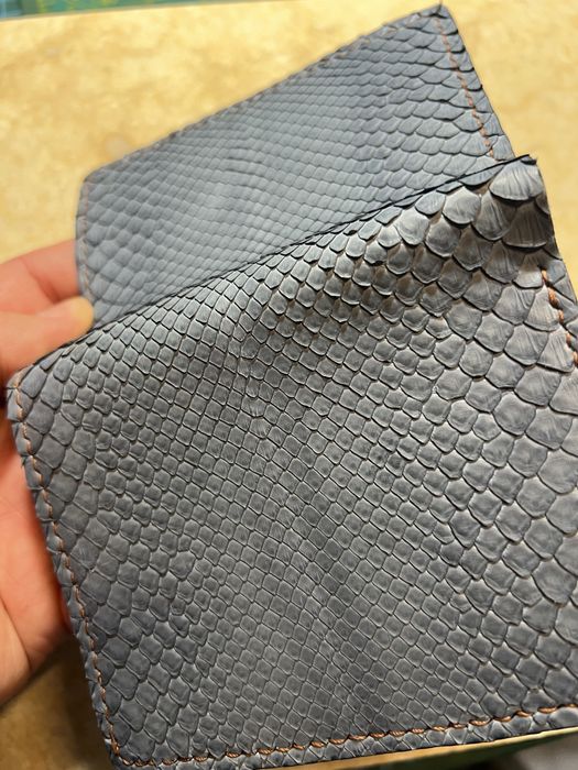 Handcrafted !Portofel realizat din piele de piton natural ,HAND-MADE!