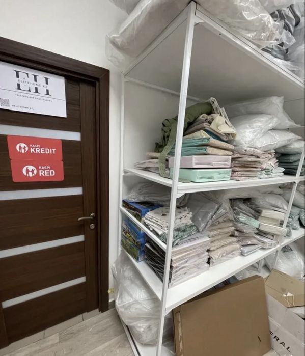 Стеллажи новые.