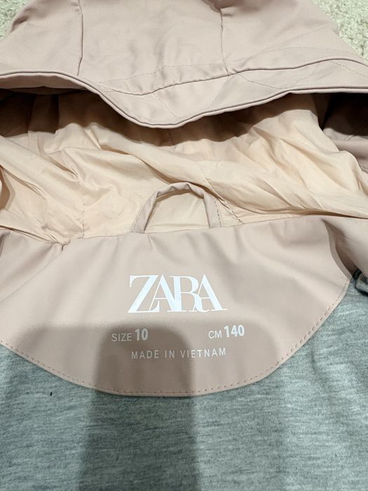 Geaca impermeabila fetite Zara, 10 ani
