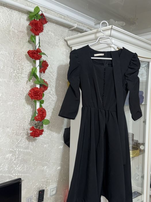 Черное платье классик