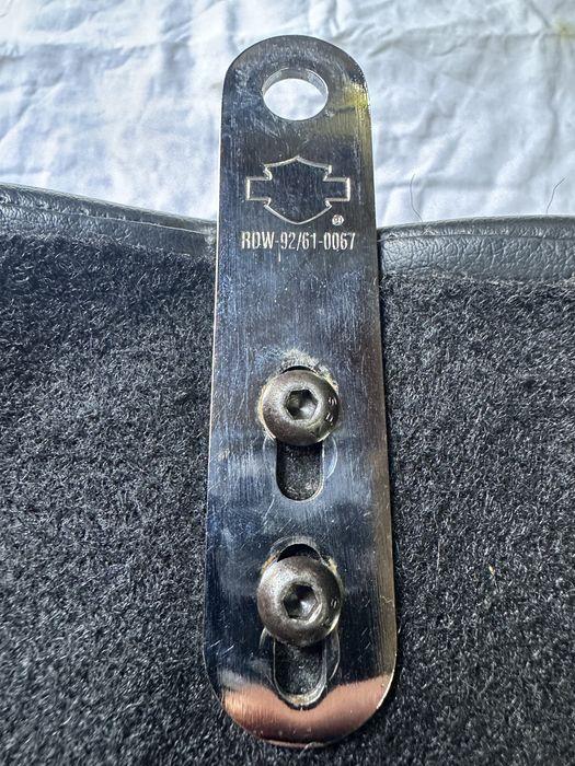 Sa solo originala OM Harley Davidson Road King / Road Glide / Street Glide