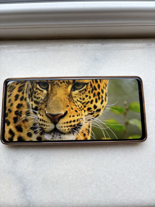 Samsung Galaxy S20 FE în stare perfectǎ