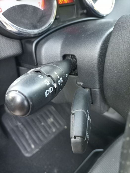 Peugeot 207 benzina 14 euro 5