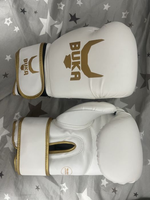 Боксерские перчатки BUKA