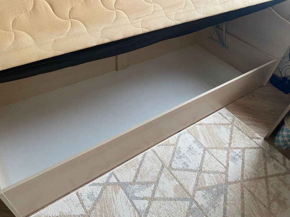 Продам  две тахты