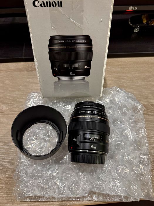 Obiective canon-  ef- 85mm f1.8 USM si ef 135mm F2L USM