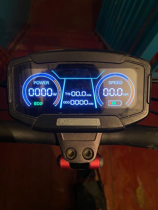 Продам электросамокат kugoo g2 pro 2022