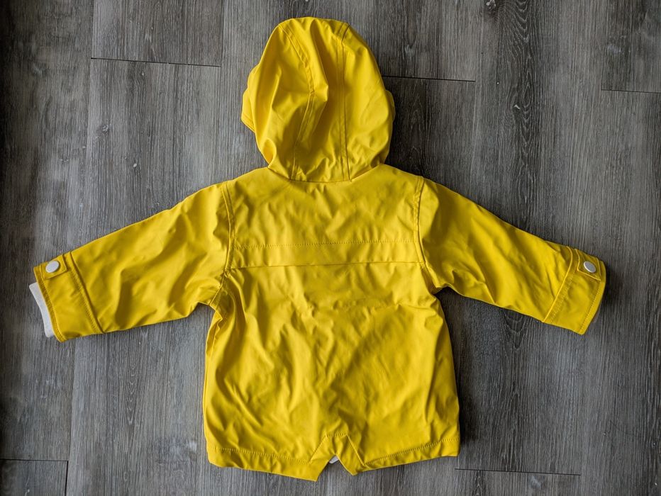 Гумирано яке Marks & Spencer 6-9 м