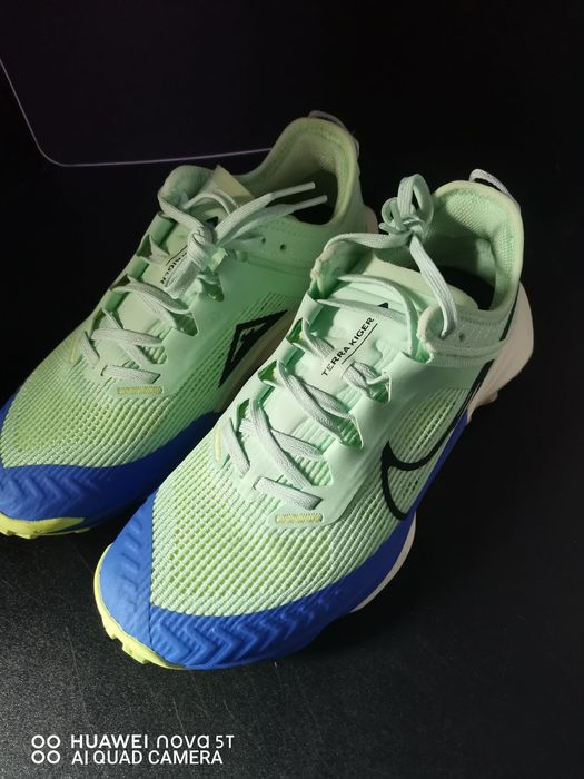 Nike air zoom terra kiger 8.