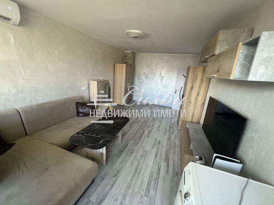 Тристаен апартамент - кв.Тракия!