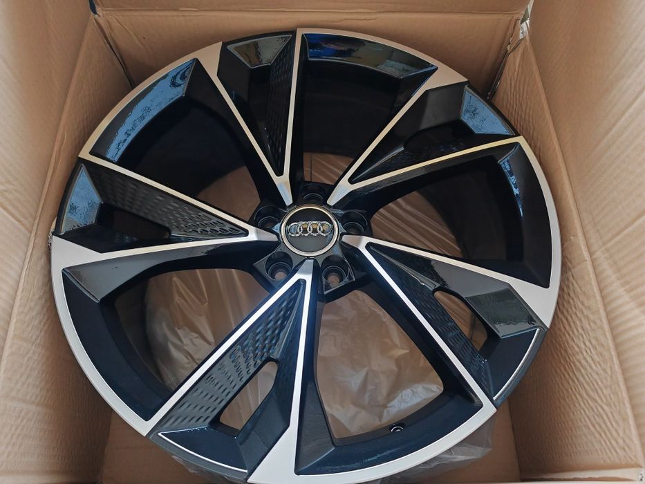 Vand jante de aliaj pentru Audi pe 18 marca carbonado