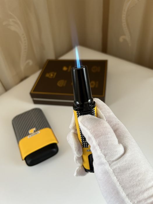 Cohiba комплект за пури – кожен калъф за 3 пури + запалка