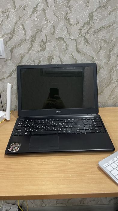 acer noutbook srochna