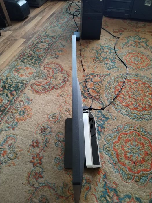 Monitor full HD model HP 24cw