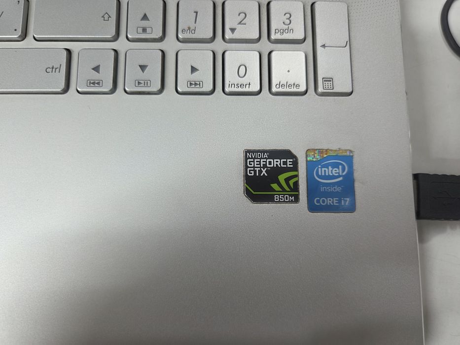 Ноутбук Asus Core i7