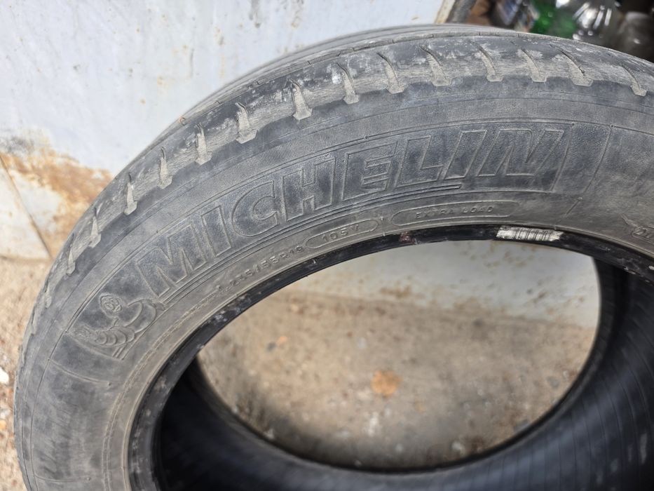 Продам шины  235.55 r 19