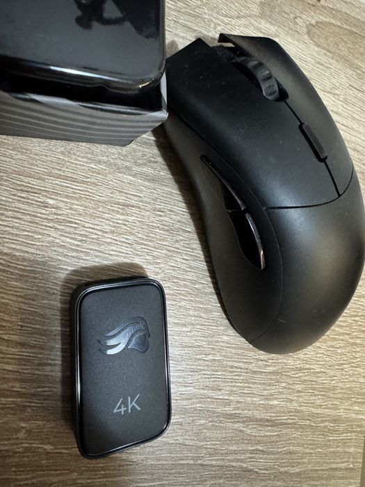 Glorious Model D2 Pro Wireless – ca nou, folosit o zi, cutie completa