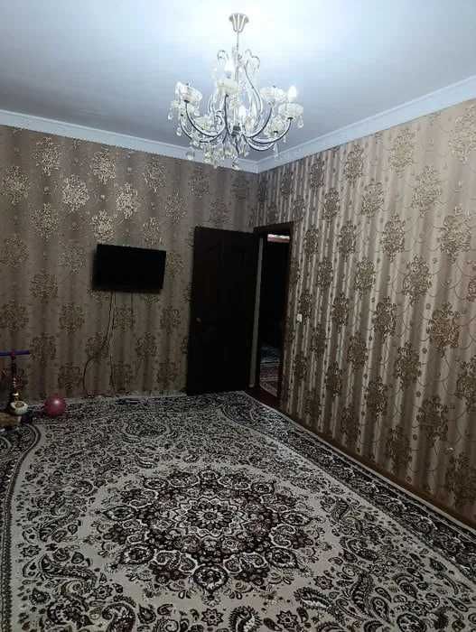 Qora-qamish 2/4 mavzesida 2 xonali uy sotuvda