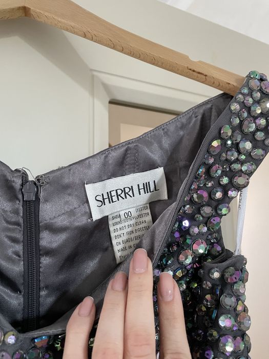 Платье Sherri Hill