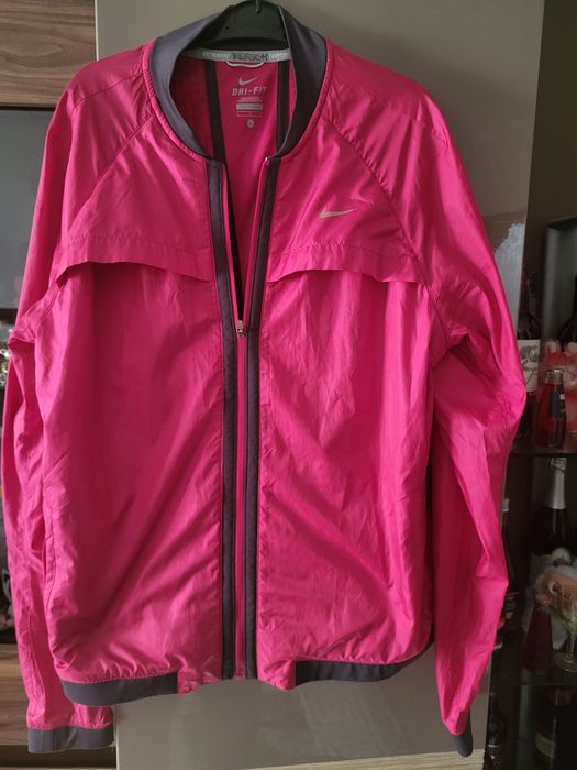 Vand geaca primvara nike