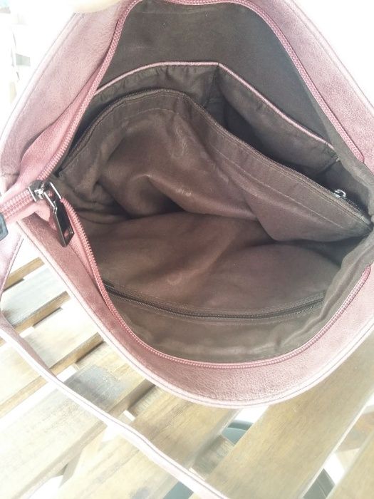 Две дамски чанти с дълга дръжка -15 лв