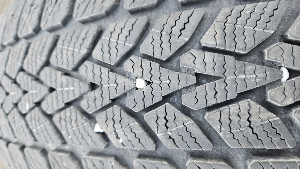 2бр гуми 195 65 15 дот 20 дънлоп