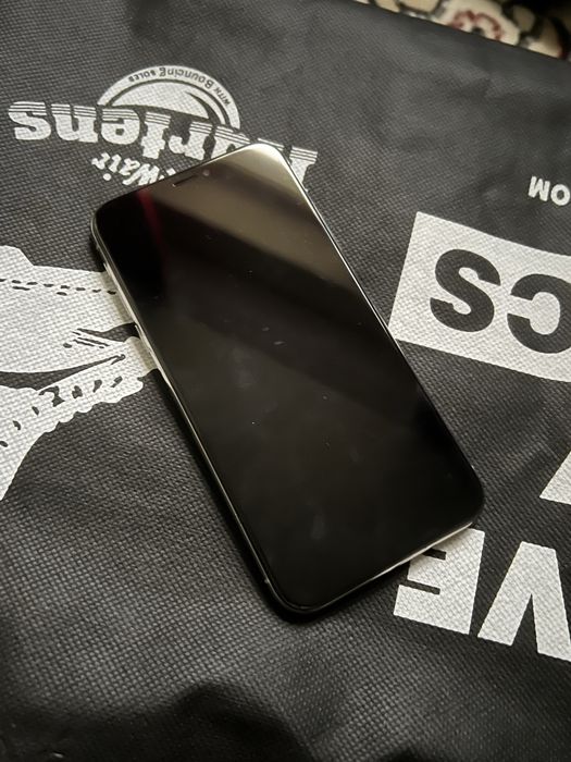 iphone X,заблокированный
