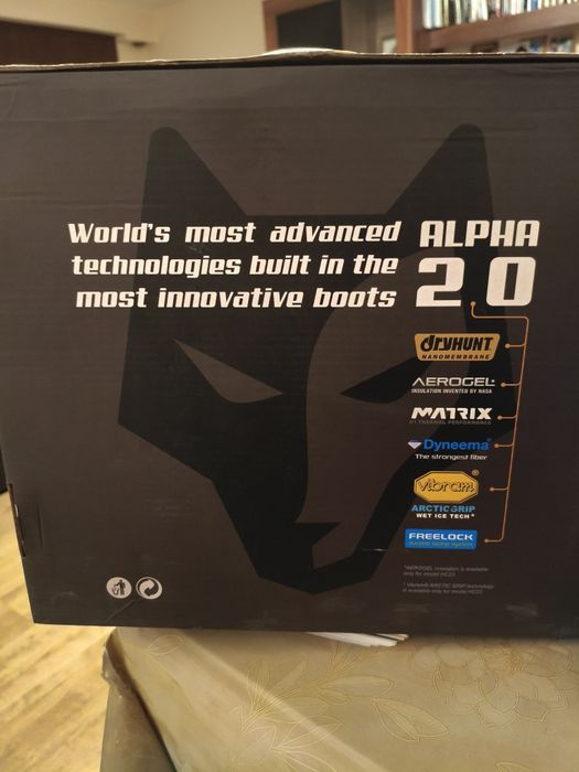 Продавам ловни обувки Hillman