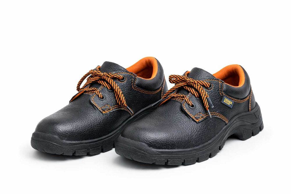 Защитни обувки Caliber – номер 42