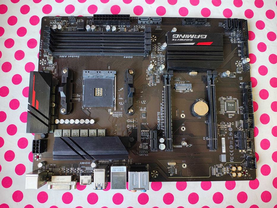 Placa de baza Gigabyte B450 Gaming X socket AM4.