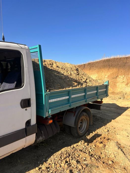 De închiriat miniexcavator! Lucrări rapide și eficiente!