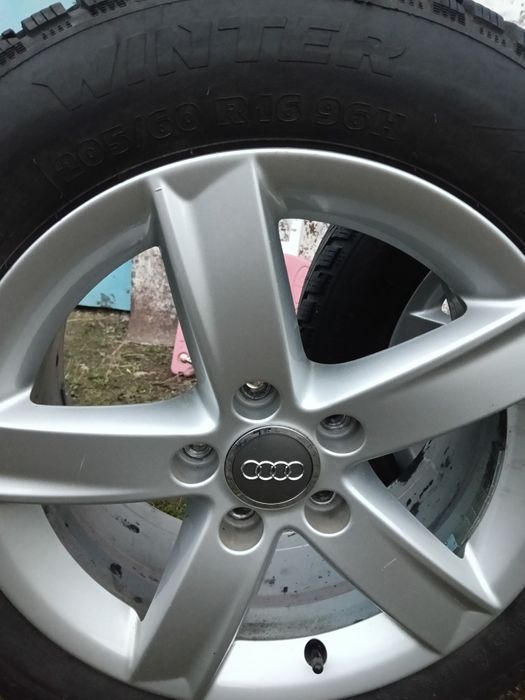 Резина с дисками 205/60 r16 , 5*112