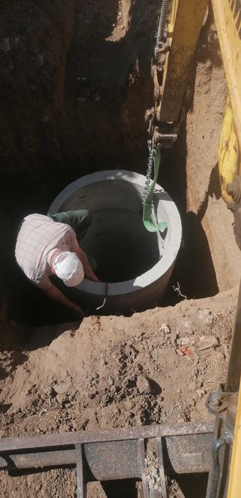 Услуги със багер, хидравличен чук, тристранен самосвал и пътна помощ