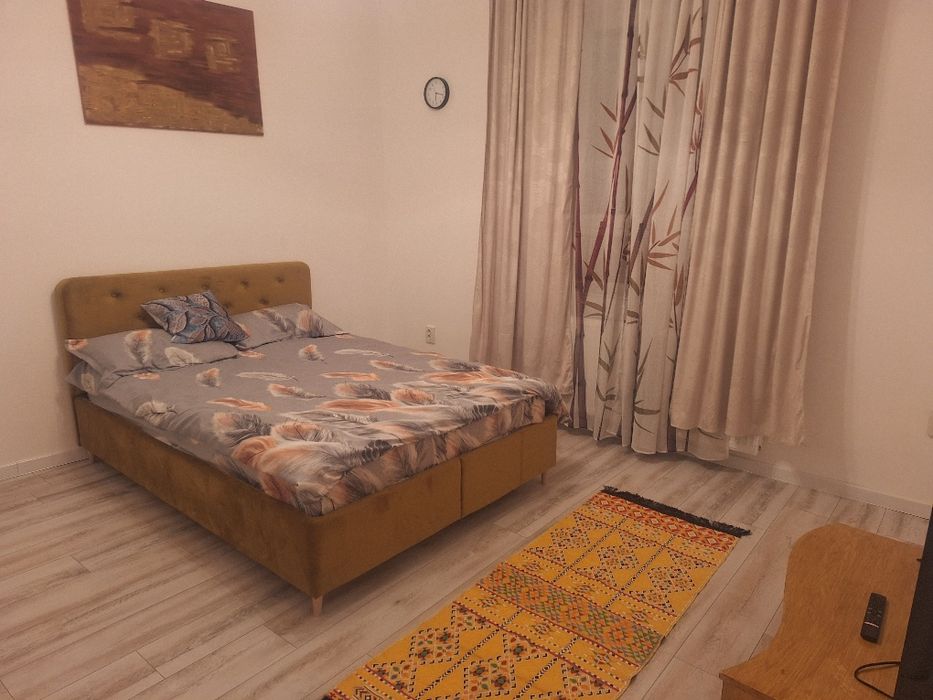 Se închiriază casa cu doua camere in zona Garii