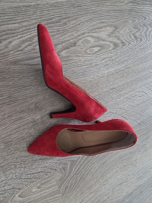 Pantofi piele naturală- marimea 34