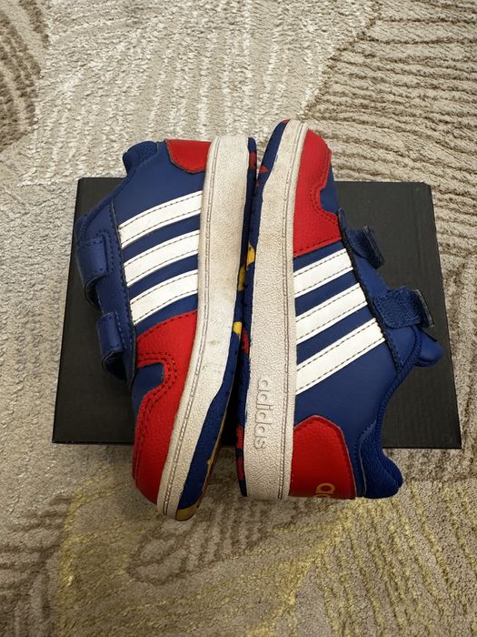 Зимни обувки адидас момче