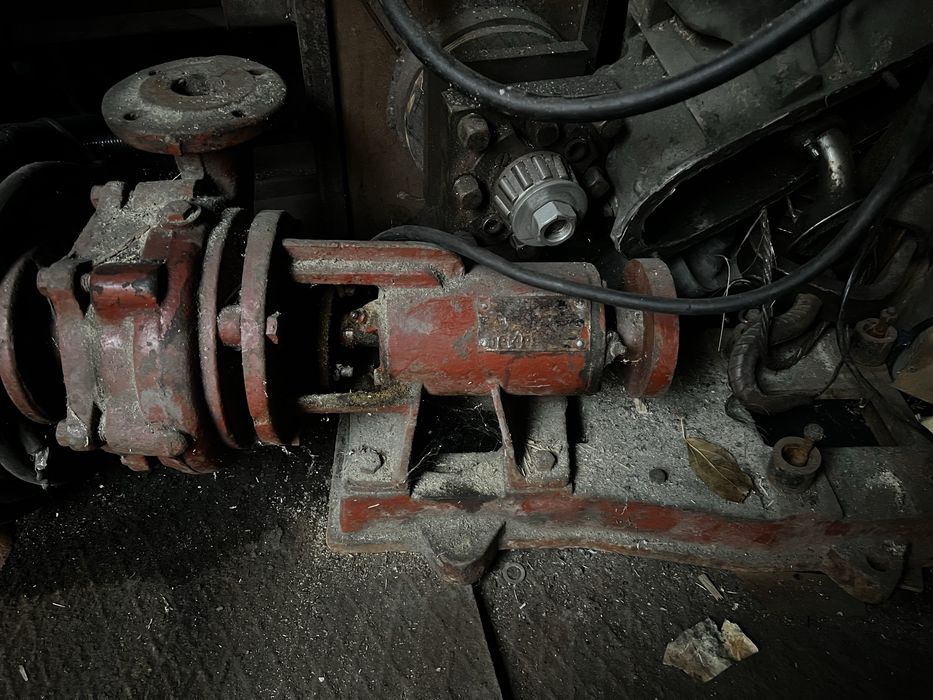 Консольный насос.