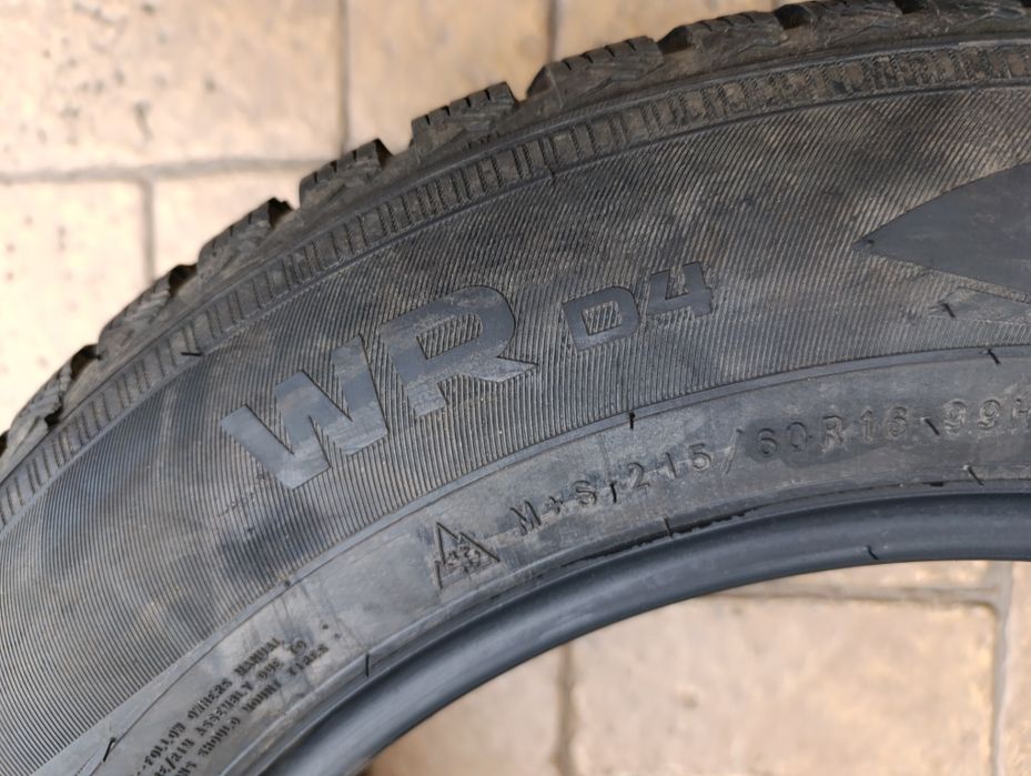 Зимни гуми Nokian 215/60/16 WRD4