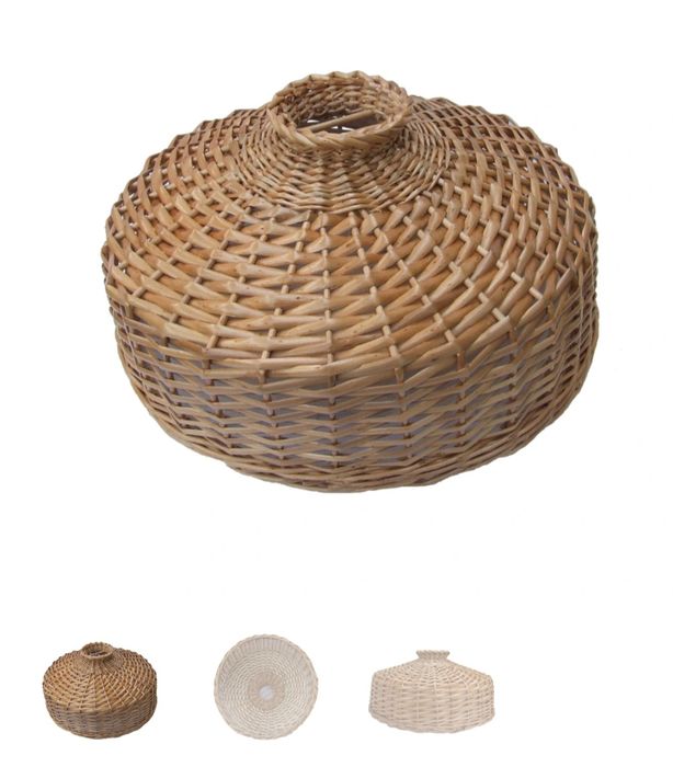 Cos din nuiele si abajuri