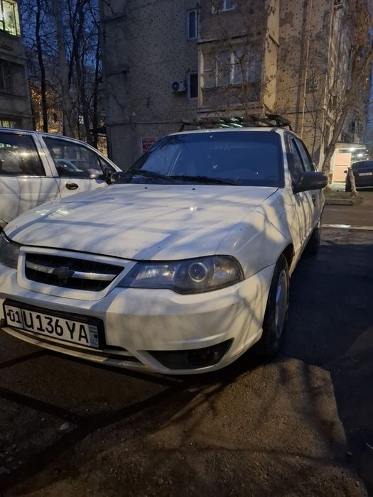 Nexia 2 sotiladi srochni