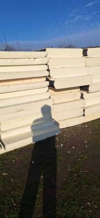 Placi spuma poliuretanica PIR panouri polistiren extrudat expandat vata bazaltica  lână  celuloza  izolații termoizolații  fațade mansarda container