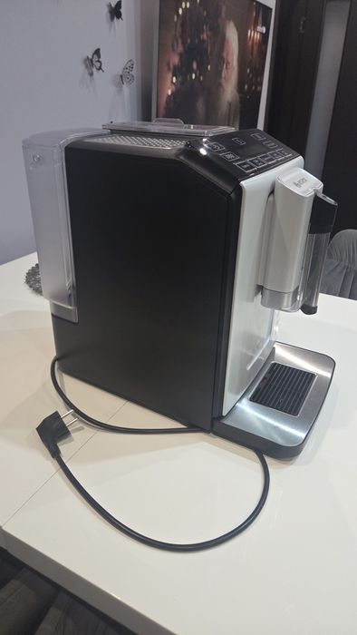 Кафеавтомат VeroCup 300 Сребристо BOSCH